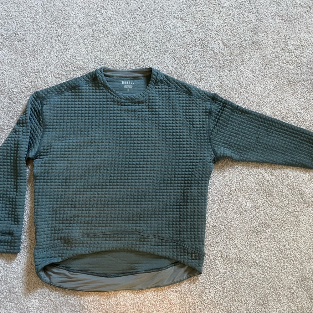 NOBULL quilted pullover